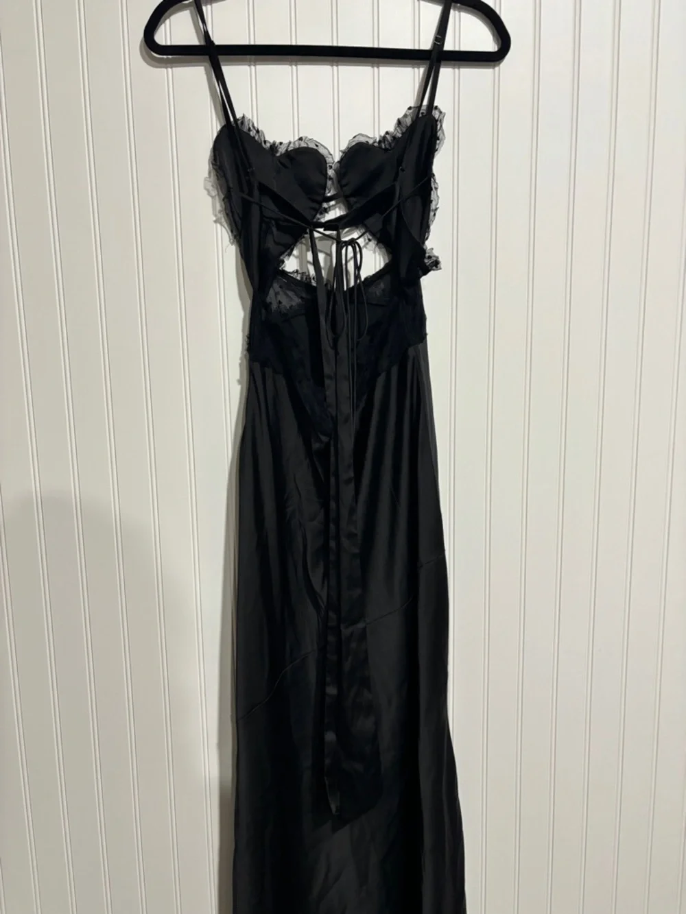 For Love And Lemons Black Satin & Sheer Heart-Cup Slip Gown - Picture 6 of 7